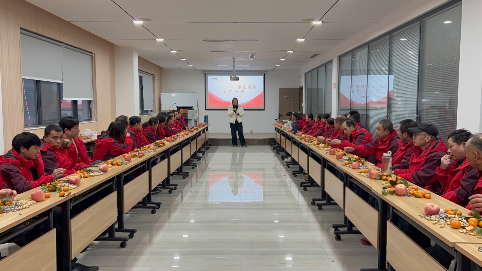 橡膠車間開啟智慧交流之門，工作研討會(huì)成果豐碩